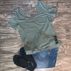 VS PINK tee ♥️